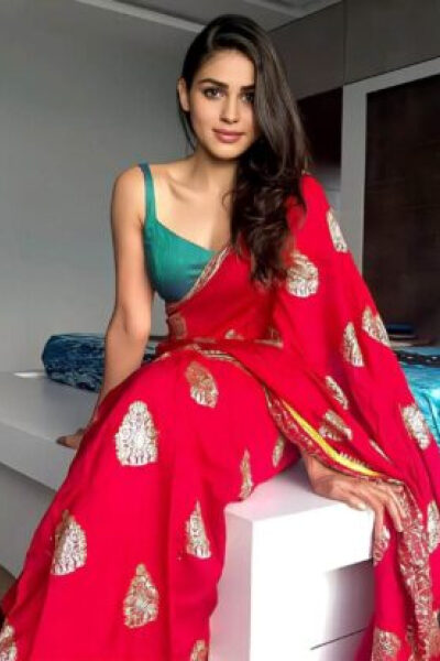 Escort Services Chintal